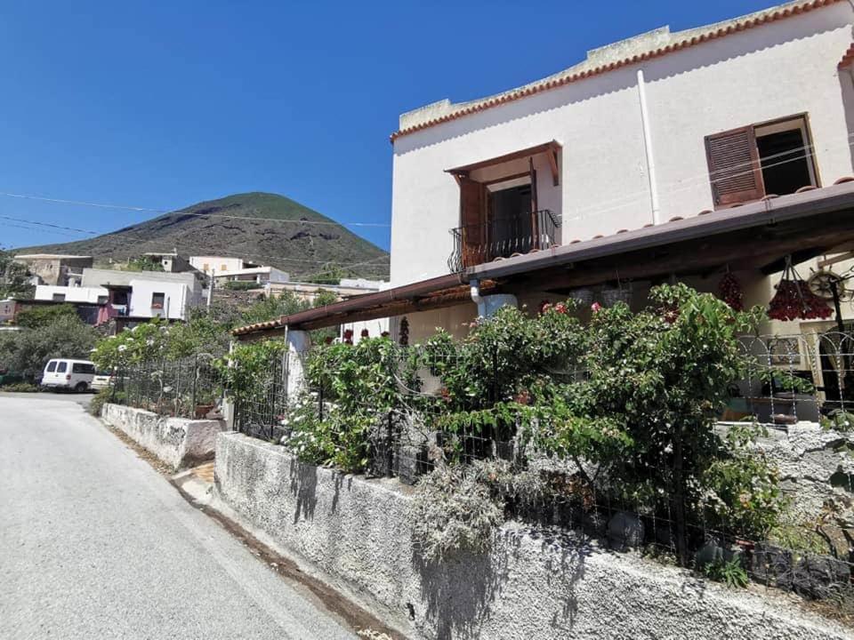 Casa Garibaldi Apartment Leni Exterior photo